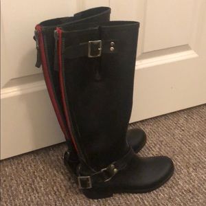 Steve Madden Tsunami black rubber Red zipper boots